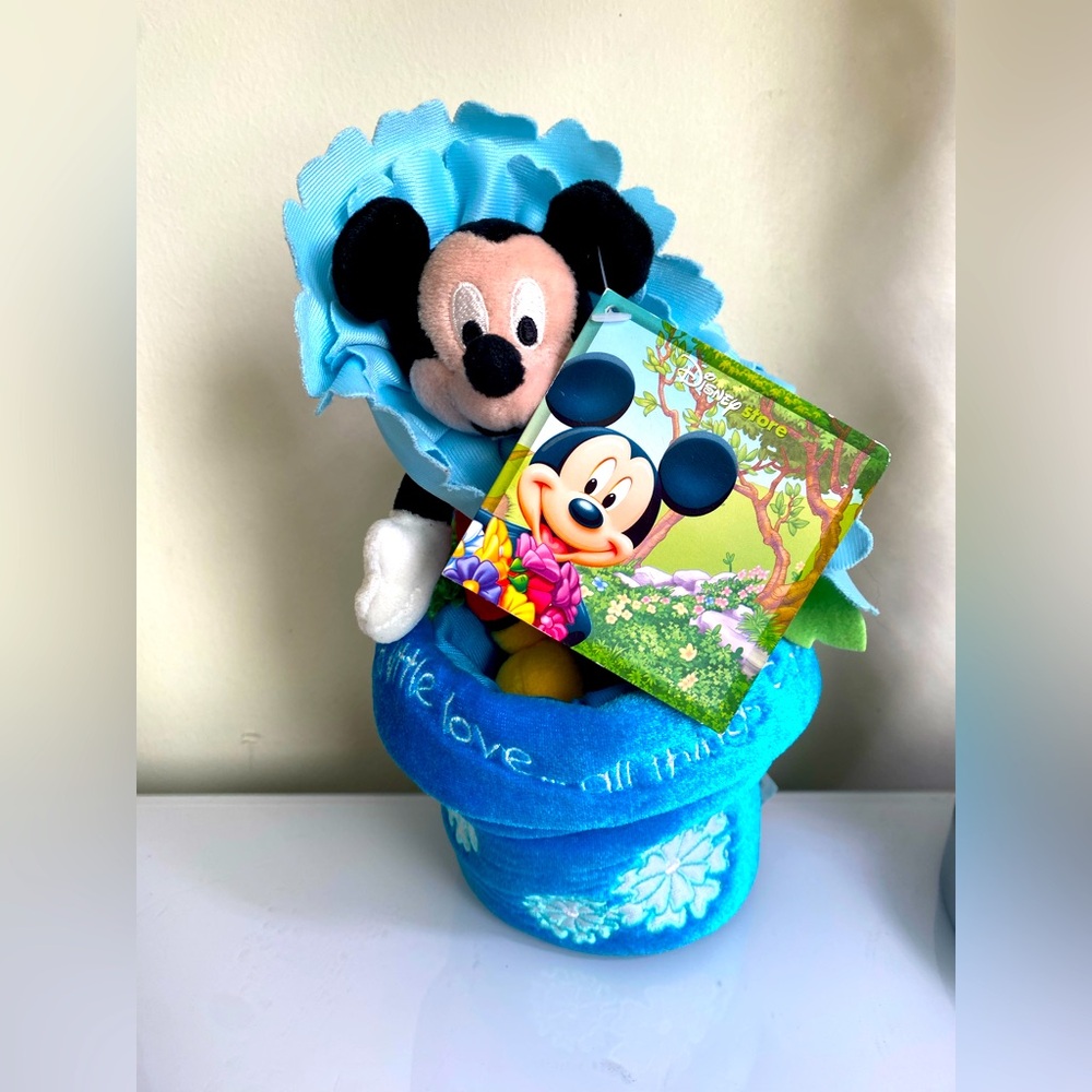 BNWT Mickey Mouse Flower Pot Plush Toy- Vintage